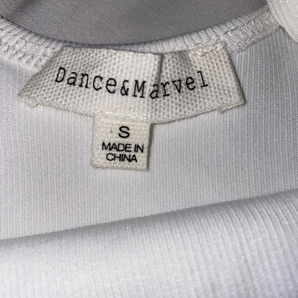 Ribbed Simple Bodysuit - Picture 3 of 3